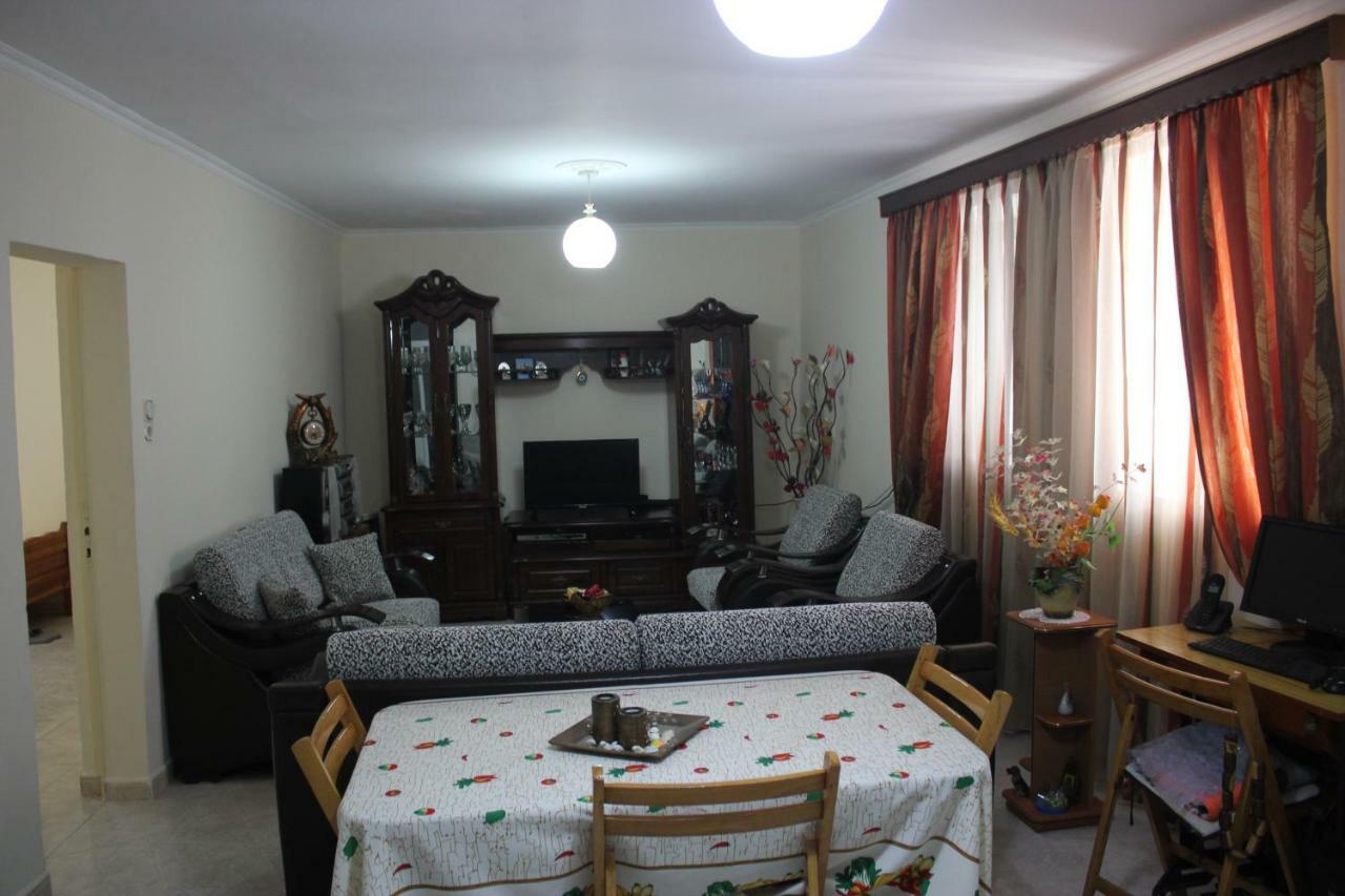 Guest House Toli Inside Berat Castle Exterior foto